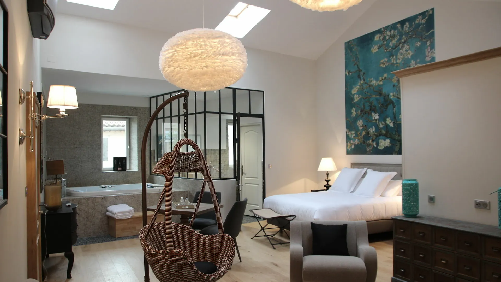 *** Bed & Breakfast Maison D'Hotes Les Varietes Saint-Remy-de-Provence France
