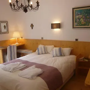 La Residence Berceau De Bernadette Bed & Breakfast
